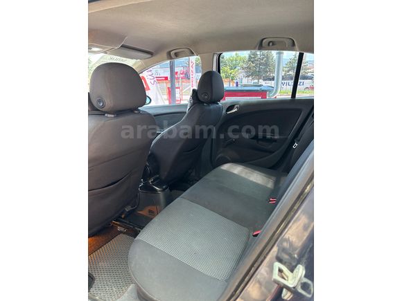 Sahibinden Opel Corsa 1.3 CDTI Essentia 2011 Model