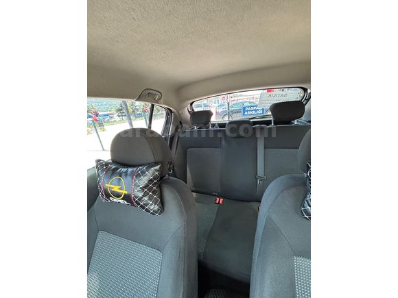 Sahibinden Opel Corsa 1.3 CDTI Essentia 2011 Model