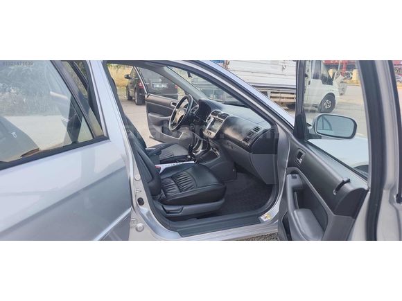 2004 MODEL HONDA CİVİC BOYASIZ. ORJİNAL DERİ DÖŞEM