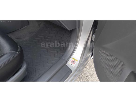2004 MODEL HONDA CİVİC BOYASIZ. ORJİNAL DERİ DÖŞEM