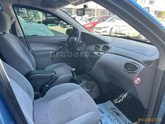 TEMİZ FORD FOCUS 2000 MODEL