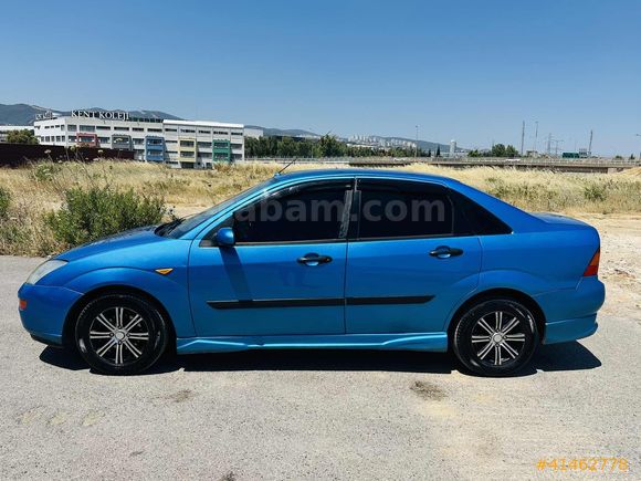 TEMİZ FORD FOCUS 2000 MODEL