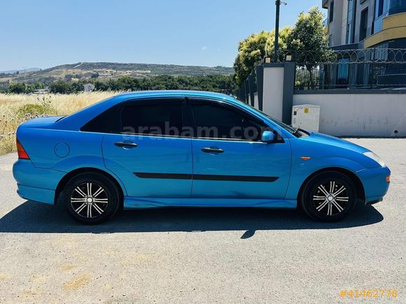 TEMİZ FORD FOCUS 2000 MODEL