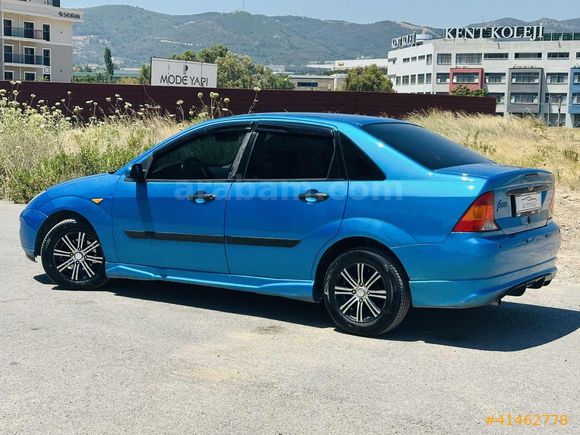TEMİZ FORD FOCUS 2000 MODEL