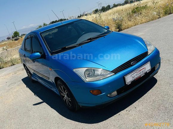 TEMİZ FORD FOCUS 2000 MODEL