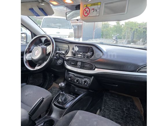 ANTAKYA ES AUTO DAN 2020 FİAT EGEA 1.4 BENZİN EASY PLUS
