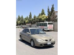 Ayaz autodan Hyundai Elantra 1.6 klimali kredi kartı geçerlidir