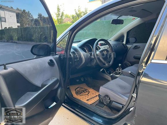 HONDA JAZZ 1.4 BENZİN LPG MANUEL