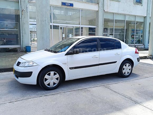 ŞENTÜRKLERDEN MEGANE 2 BAKIMLI YENİ MUAYENELİ