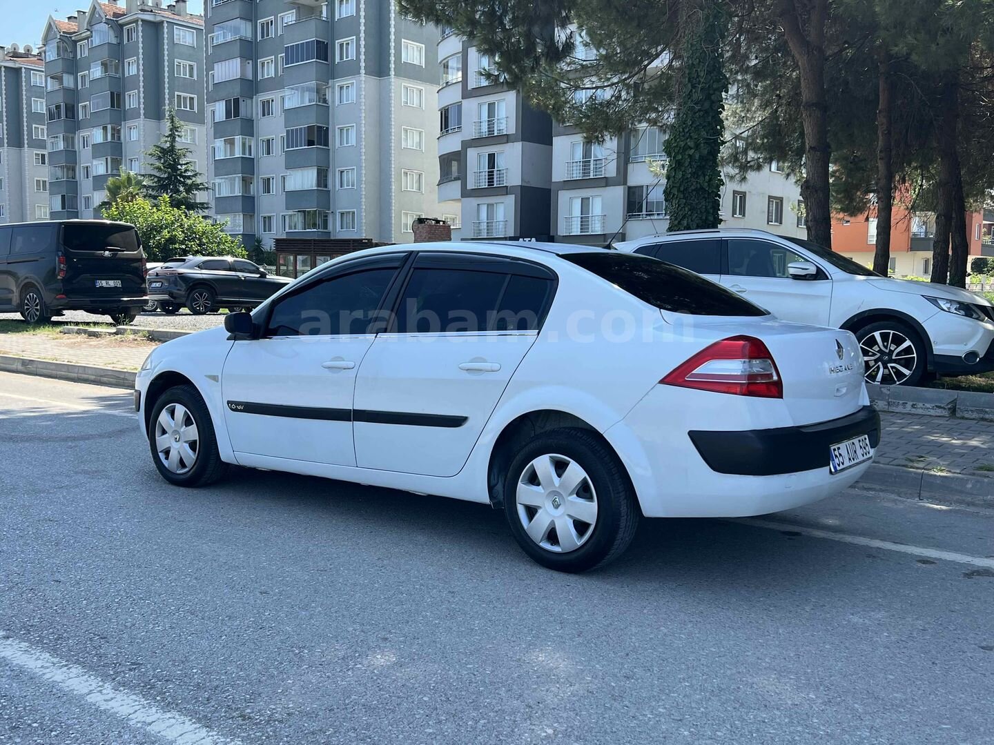 Galeriden Renault Megane 1.6 Authentique 2004 Model Samsun 345.000 km Beyaz 4