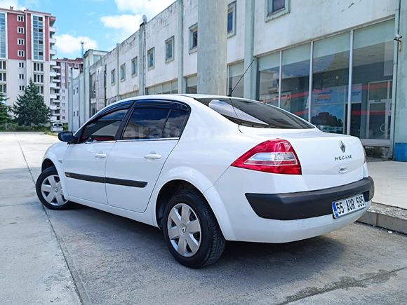 ŞENTÜRKLERDEN MEGANE 2 BAKIMLI YENİ MUAYENELİ