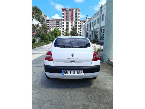 ŞENTÜRKLERDEN MEGANE 2 BAKIMLI YENİ MUAYENELİ