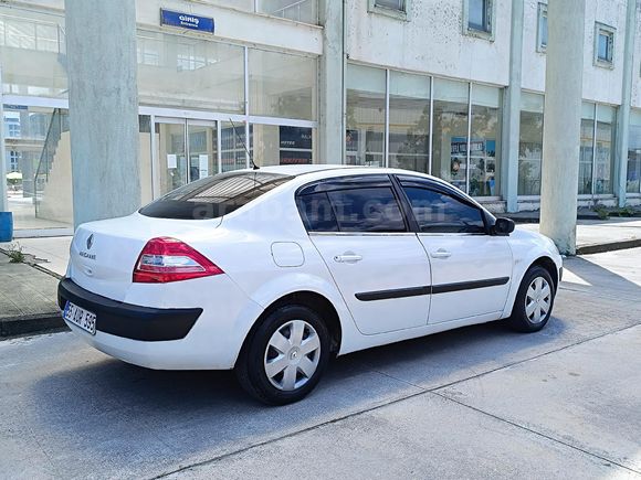 ŞENTÜRKLERDEN MEGANE 2 BAKIMLI YENİ MUAYENELİ