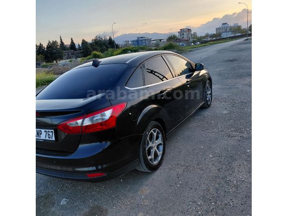 Sahibinden Ford Focus 1.6 Ti-VCT Titanium 2011 Model