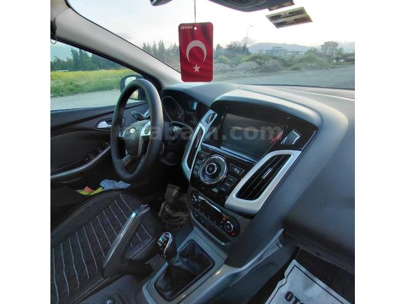 Sahibinden Ford Focus 1.6 Ti-VCT Titanium 2011 Model