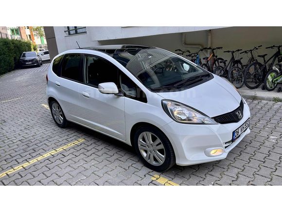EMSALSİZ-2012 CAM TAVAN-TAM OTOMATİK!!!