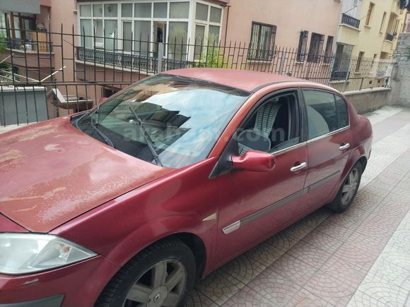Sahibinden Renault Megane 1.6 Dynamique 2004 Model  280.000 km Bordo