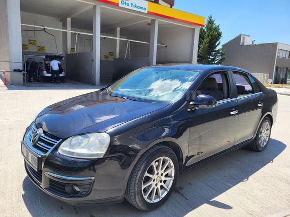 Sahibinden Volkswagen Jetta 1.6 TDi Primeline 2010 Model