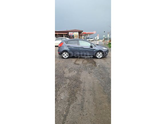 Sahibinden Ford Fiesta 1.4 Titanium X 2011 Model