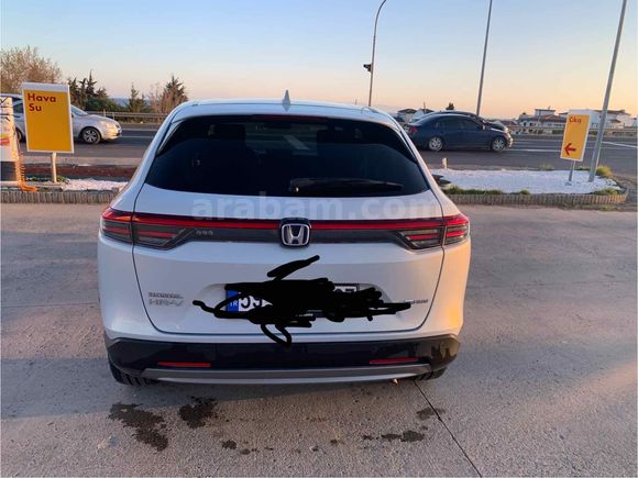 Sahibinden Honda HR-V 1.5 e-HEV Elegance 2025 Model 