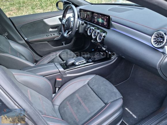 2023 60 BİN KMDE AMG + C200
