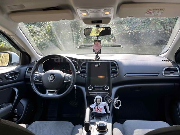 Sahibinden Renault Megane 1.3 TCe Joy 2022 Model 