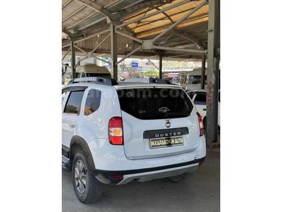 M.KARAKOYUN AUTO DAN Dacia Duster 1.5 dCi Laureate 2016 Model Şanlıurfa
