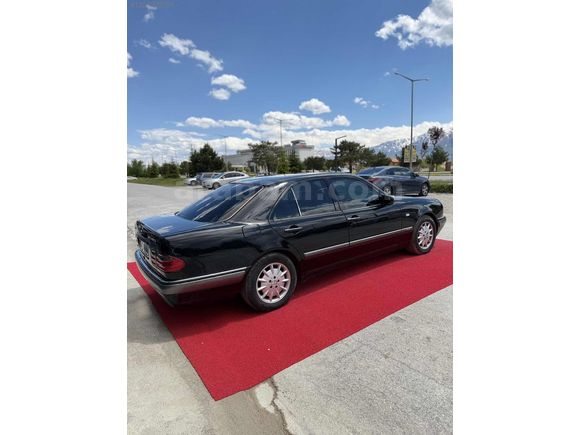MİSS AUTO DAN EMSALSİZ E200 KOMPRESÖR