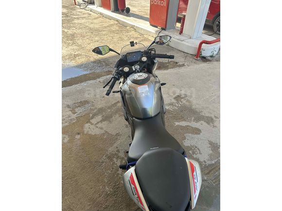 4650 km de + kask + intercom + 2 lt motul yağ