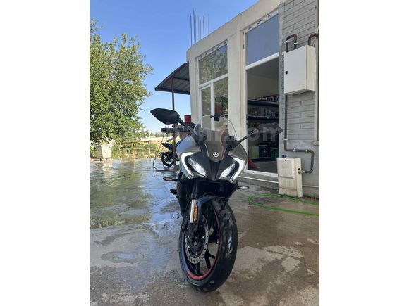 4650 km de + kask + intercom + 2 lt motul yağ