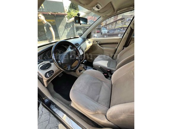 Galeriden Ford Focus 1.6 Ghia 2000 Model Zonguldak