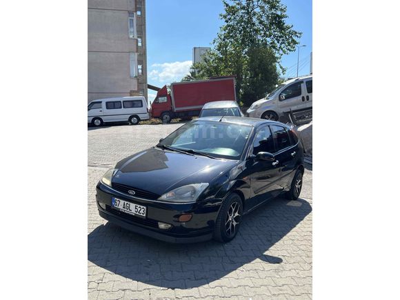 Galeriden Ford Focus 1.6 Ghia 2000 Model Zonguldak