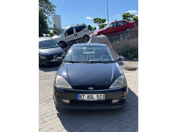 Galeriden Ford Focus 1.6 Ghia 2000 Model Zonguldak