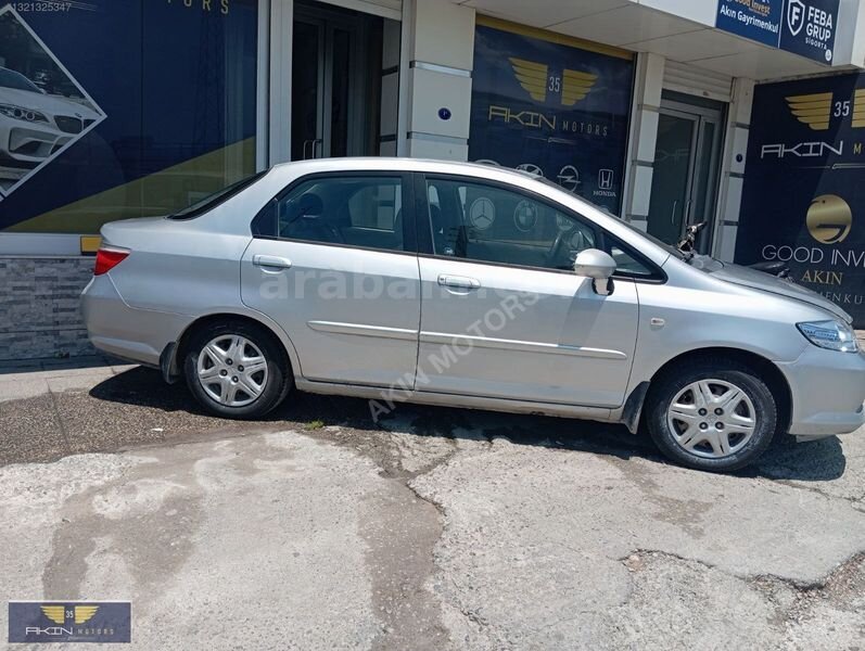 Galeriden Honda City 1.4 Comfort 2007 Model İzmir 273.000 km Gri