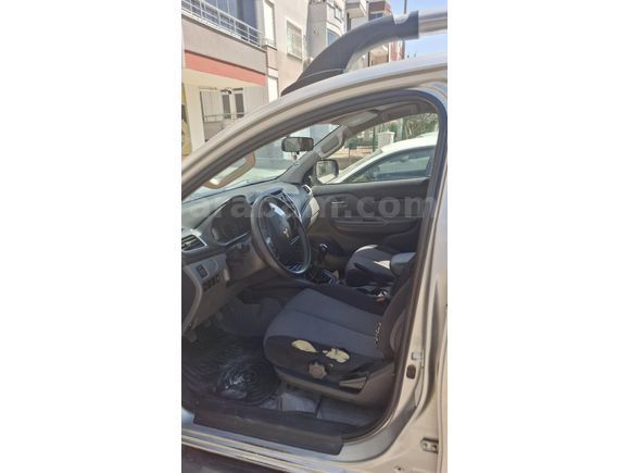 Sahibinden Mitsubishi L 200 4x2 Storm 2015 Model