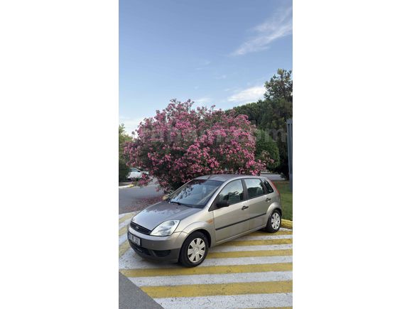 Sahibinden Ford Fiesta 1.4 Comfort 2004 Model 