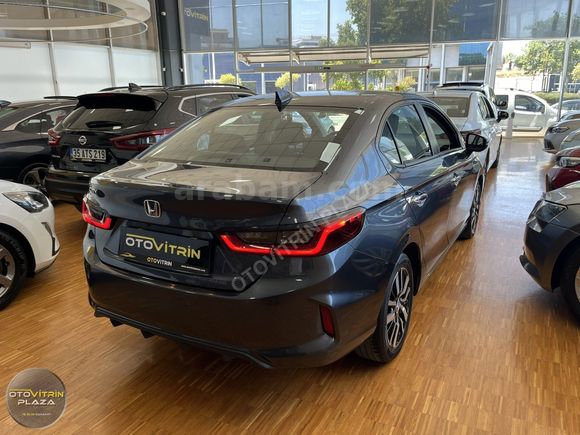 2022 MODEL HONDA CİTY 4D EXECUTİVE AT