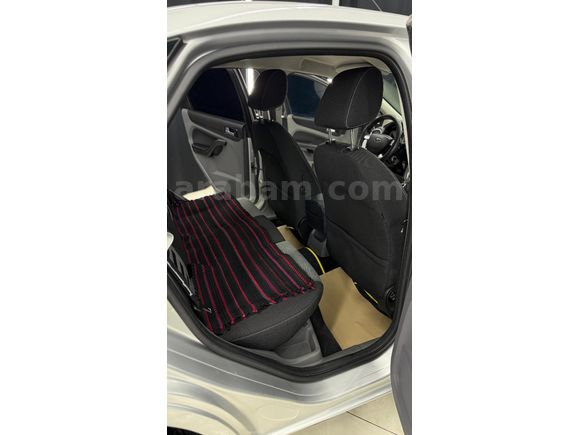 Sahibinden Ford Focus 1.6 TDCi Collection 2011 Model