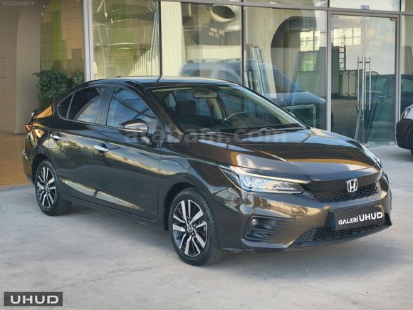 Galeri UHUD'dan Hatasız/City 1.5 i-VTEC Executive CVT