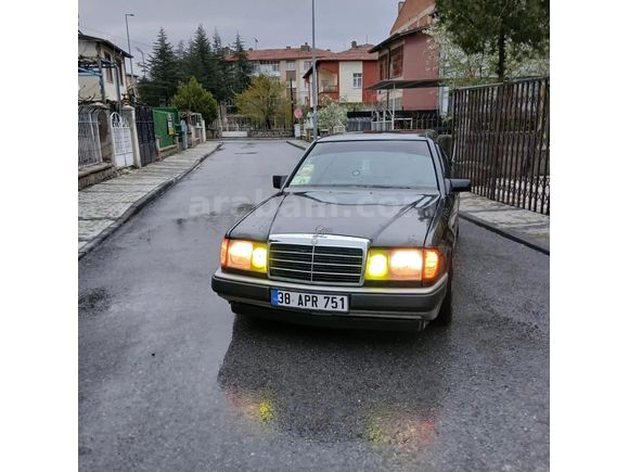 Sahibinden Mercedes - Benz E 200 1985 Model