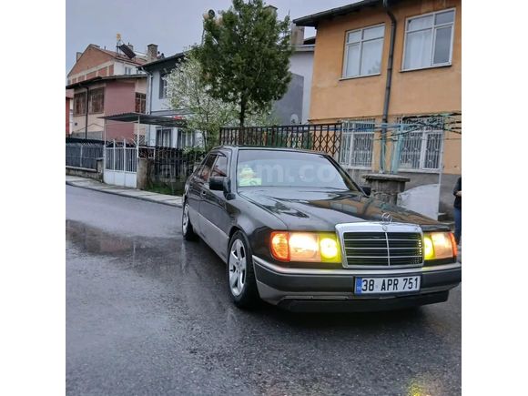 Sahibinden Mercedes - Benz E 200 1985 Model