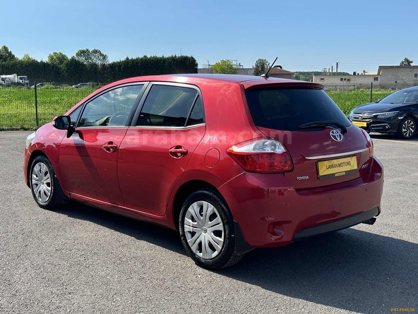 Galeriden Toyota Auris 1.6 Comfort Extra 2011 Model Sakarya 139.500 km Kırmızı 3