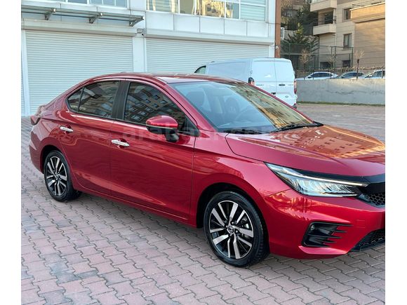 Sahibinden Honda City 1.5 i-VTEC Executive 2023 Model  27.000 km Kırmızı