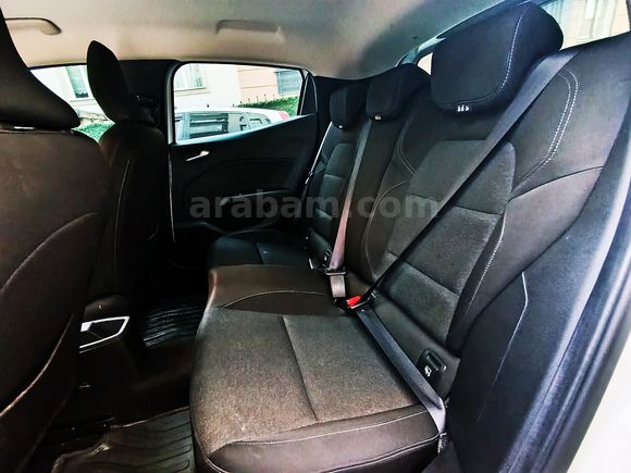 Sahibinden Renault Clio 1.0 TCe Touch 2023 Model 