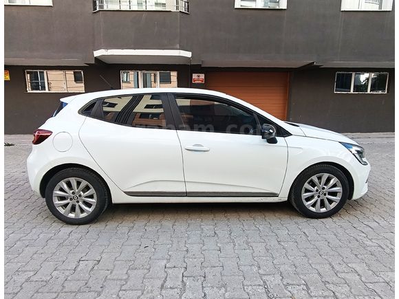 Sahibinden Renault Clio 1.0 TCe Touch 2023 Model 