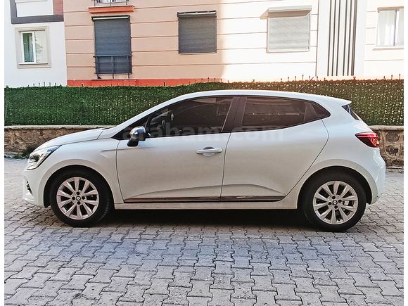 Sahibinden Renault Clio 1.0 TCe Touch 2023 Model 