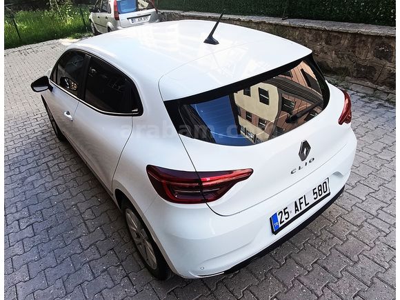 Sahibinden Renault Clio 1.0 TCe Touch 2023 Model 
