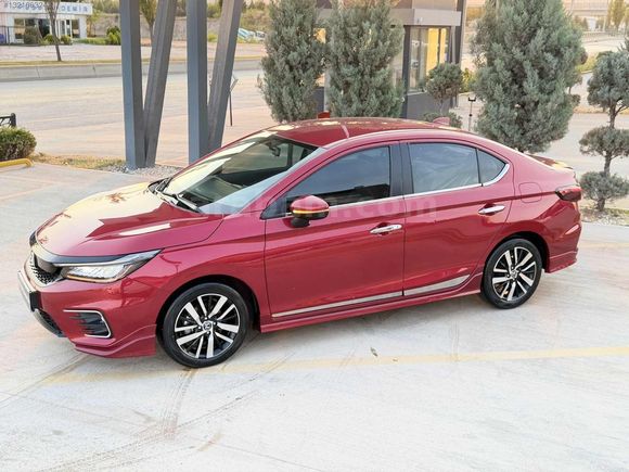 GARAJ ARABASI+TR'DE TEK+18.000KM+İLK EL+YET.SERVİS BAK+OPSİYONEL