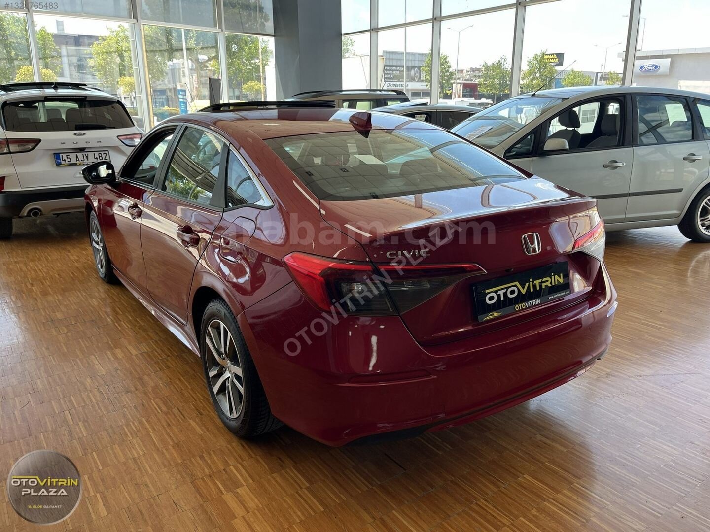 Galeriden Honda Civic 1.5 i-VTEC Elegance 2022 Model İzmir 99.205 km Kırmızı 4