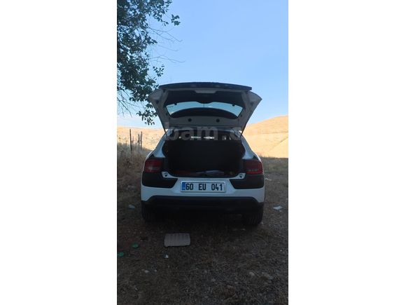 Sahibinden Citroen C4 Cactus 1.6 e-HDi Shine 2015 Model